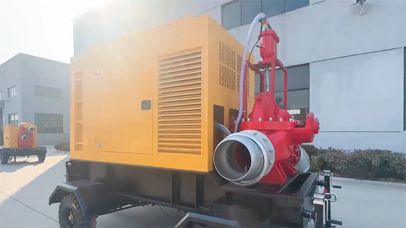 Pompe à double aspiration montée sur remorque